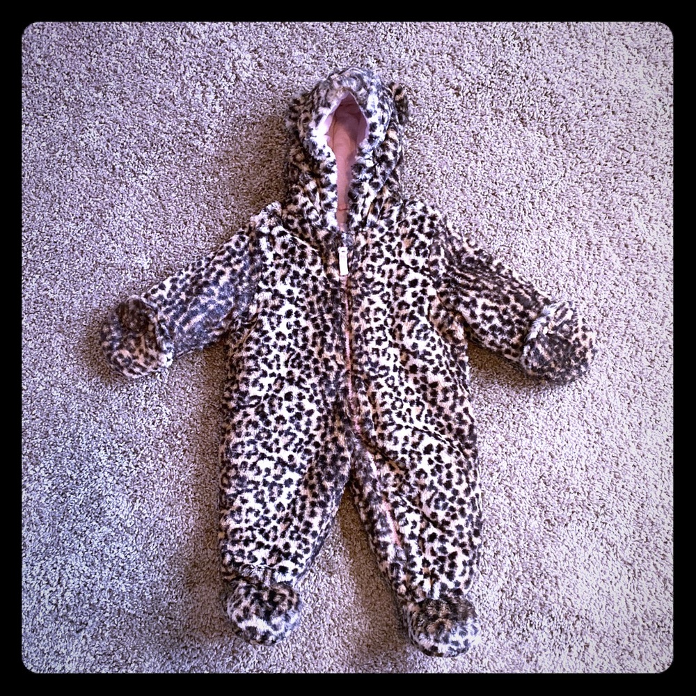 Gently Used Carter’s Girls Leopard Print Bunting